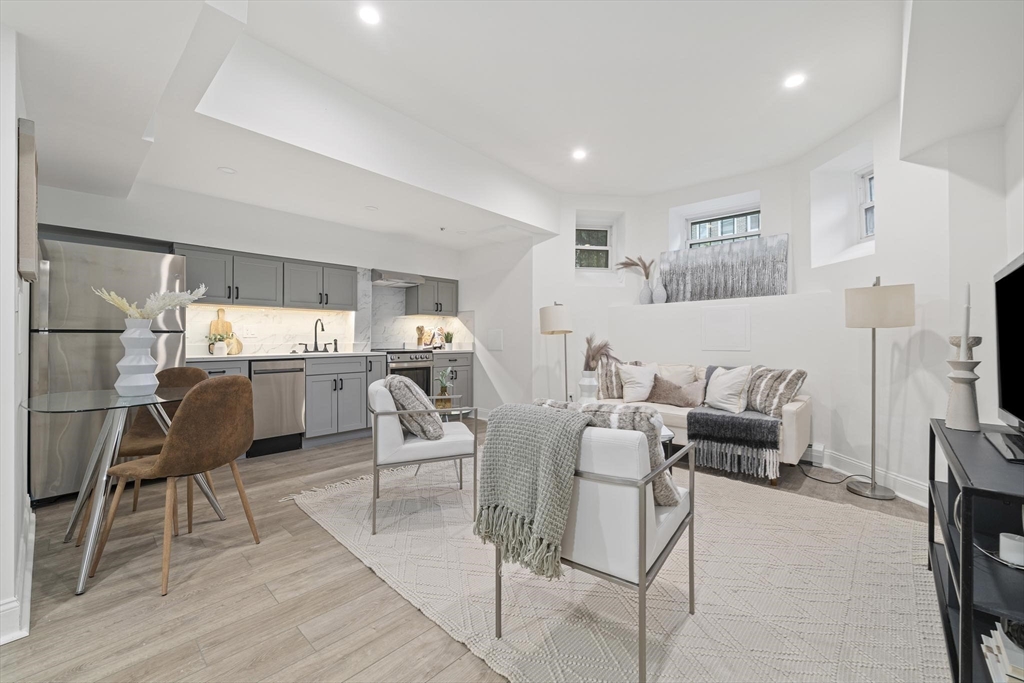 107 Jersey Street # 22C