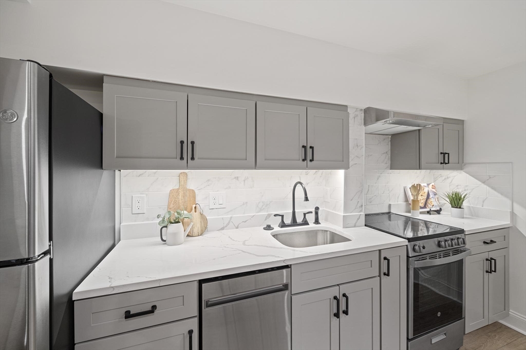 107 Jersey Street # 22C