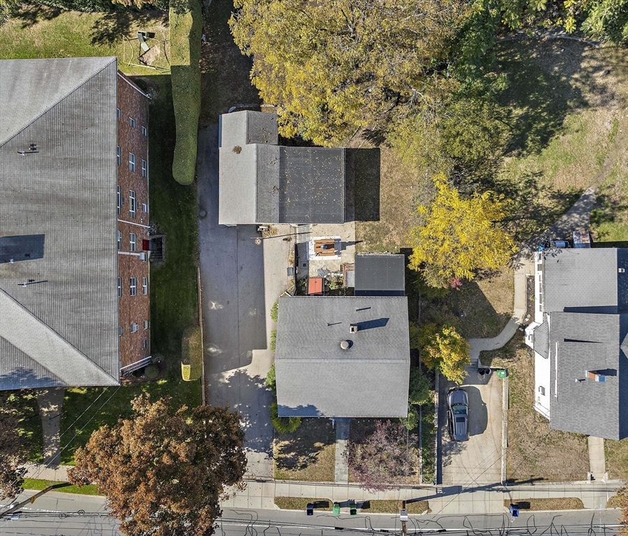 83 Lexington Street