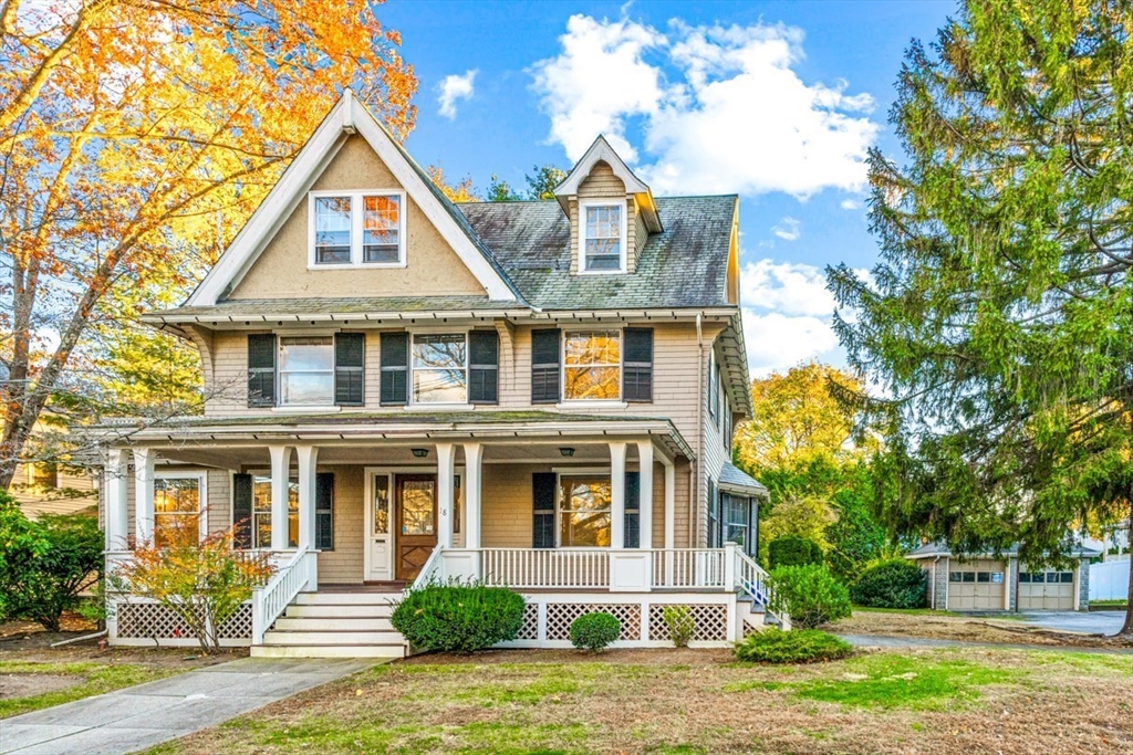 18 Alden St