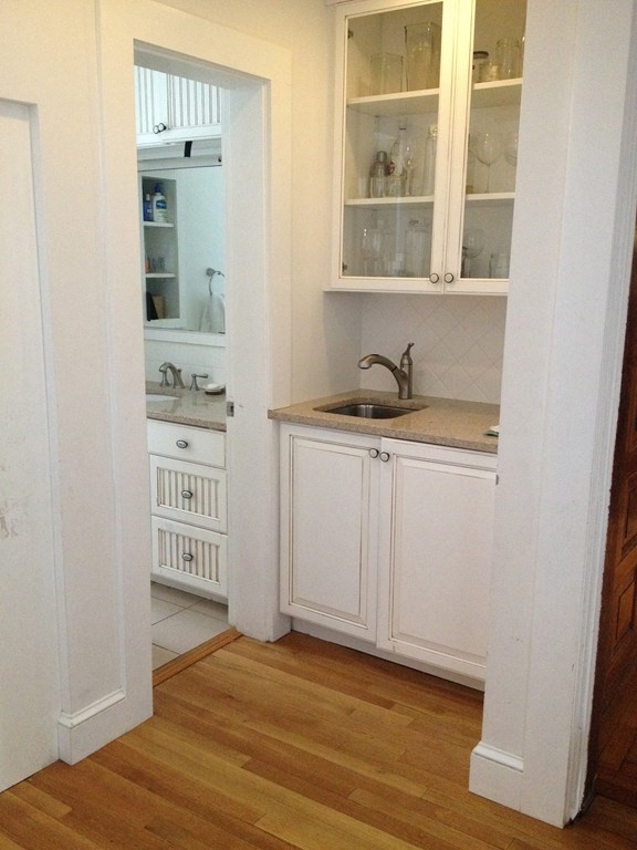 111 Davis Ave # 1
