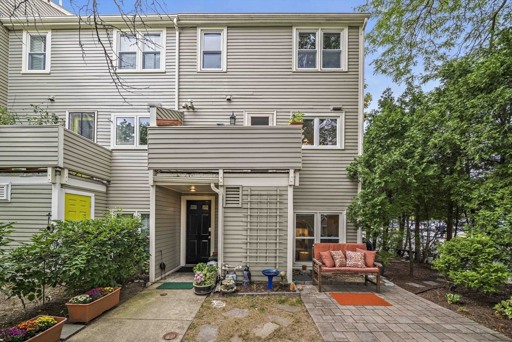 2A Brewer Street # 2A