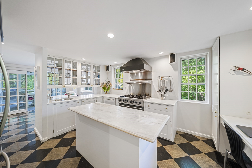 106 Farlow Road