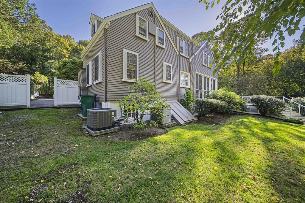 106 Farlow Road