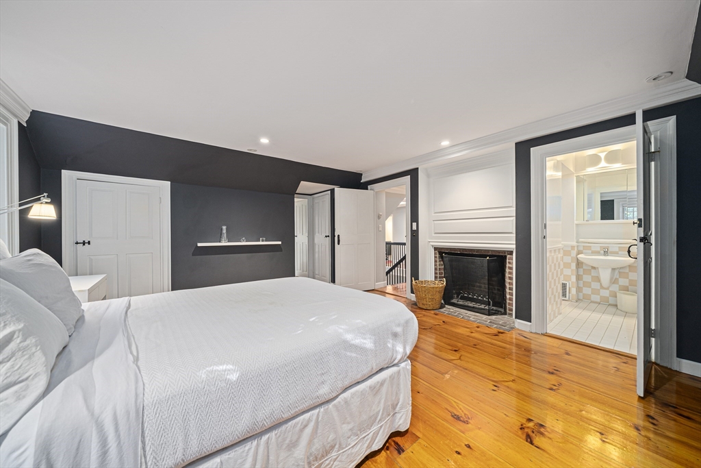 106 Farlow Road