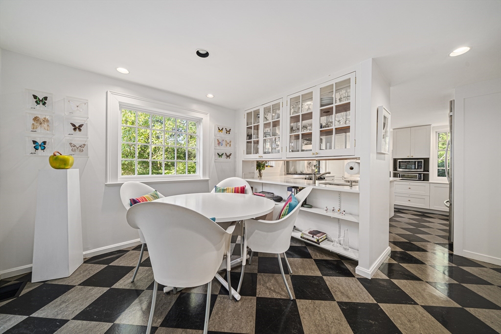 106 Farlow Road