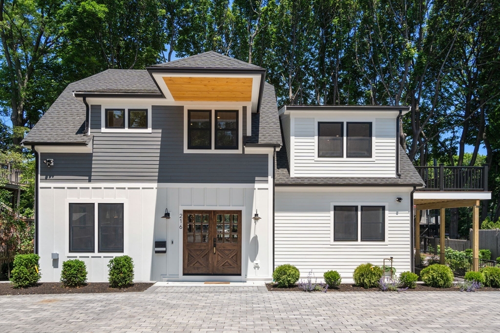 216 Aspinwall Ave, # 3