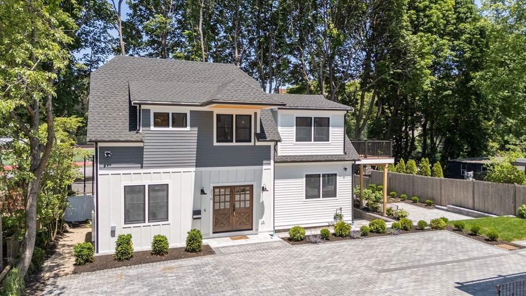 216 Aspinwall Ave, # 3