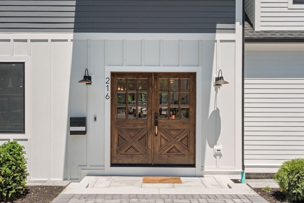 216 Aspinwall Ave, # 3