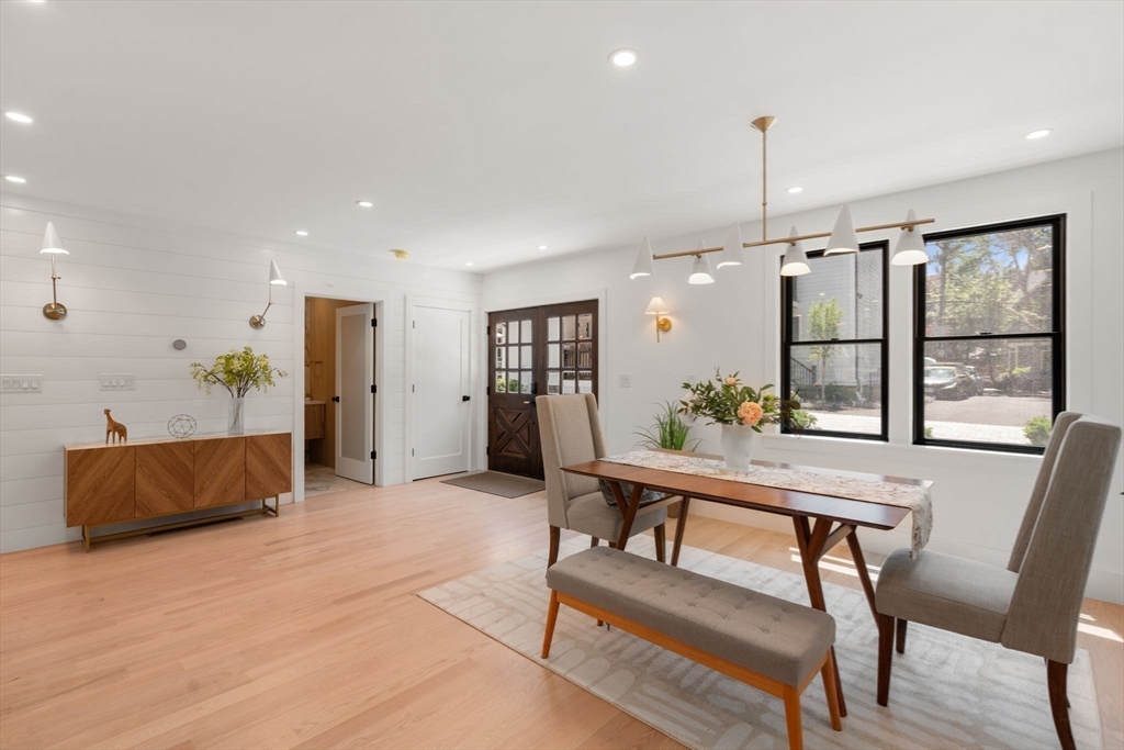 216 Aspinwall Ave, # 3