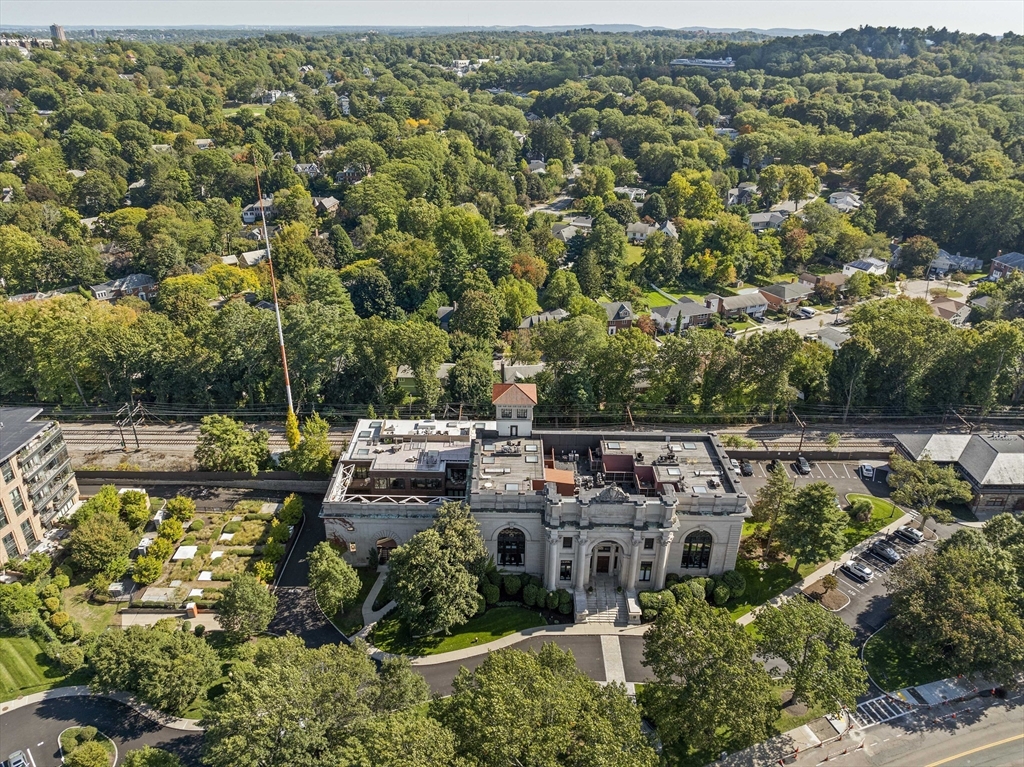 2420 Beacon Street # 401