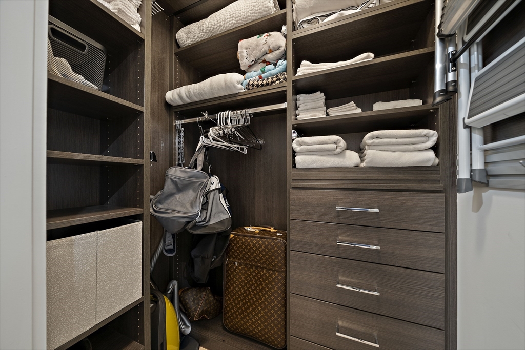 2420 Beacon Street # 401