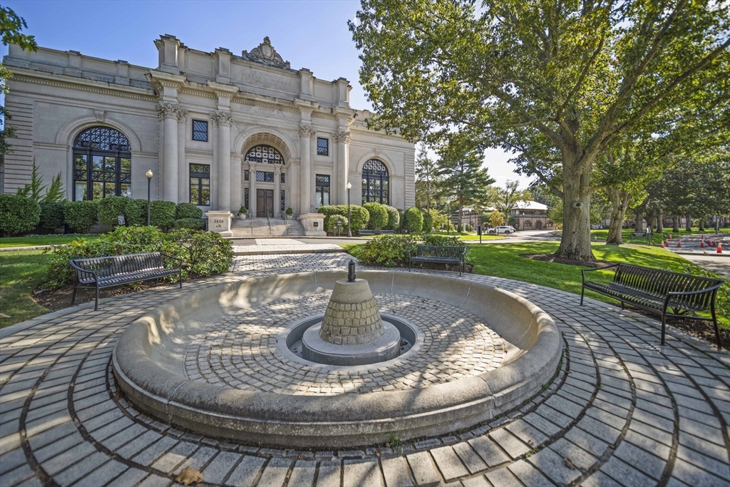 2420 Beacon Street # 401