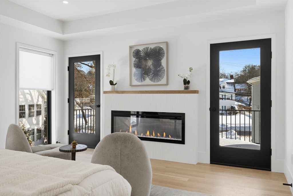 158 Langley Rd # 158