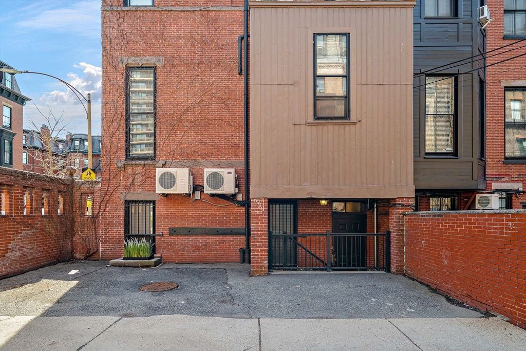 274 Clarendon # 10