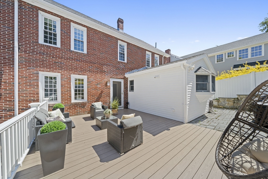 247 Stratford Street