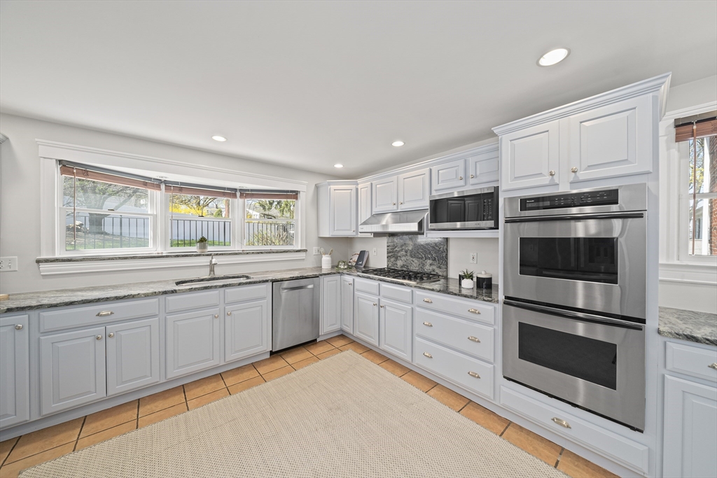 247 Stratford Street