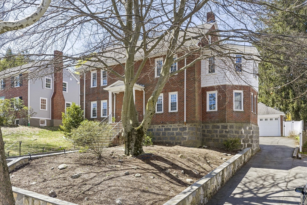 247 Stratford Street