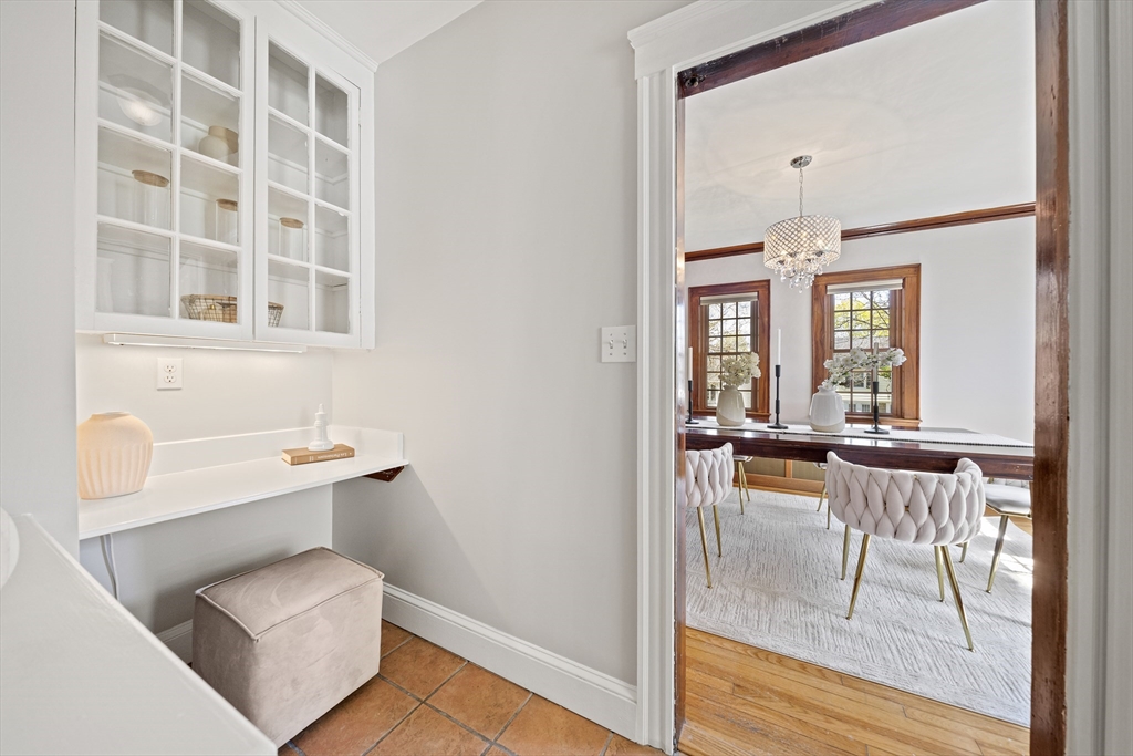 247 Stratford Street