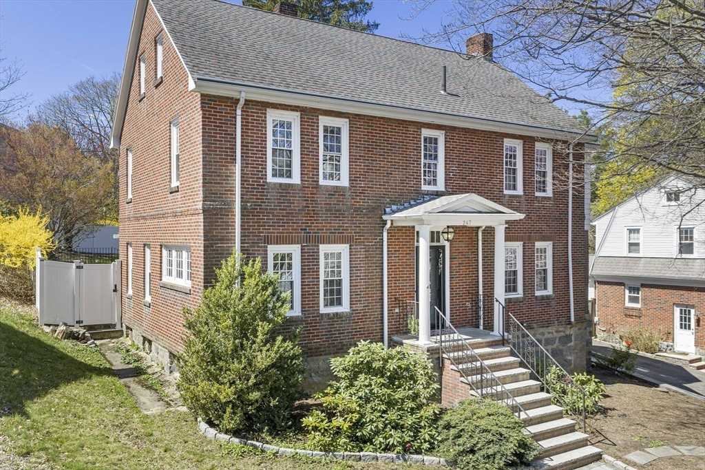 247 Stratford Street