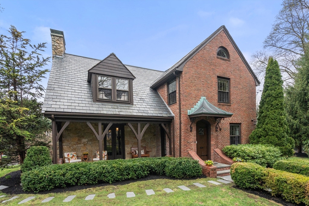 6 Risley Rd