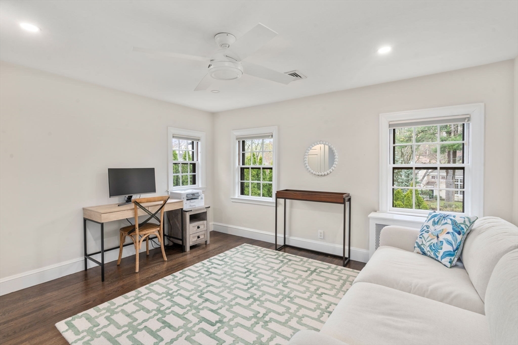 6 Risley Rd