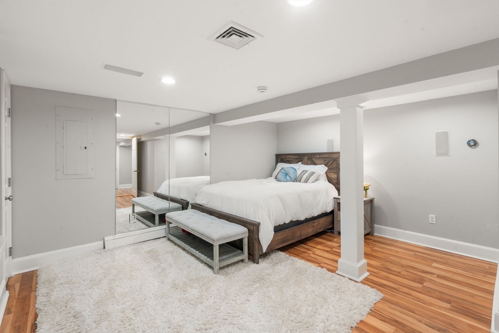 6 Risley Rd