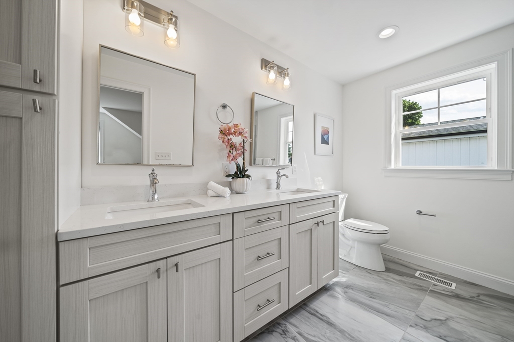 61 Gale Street # 1