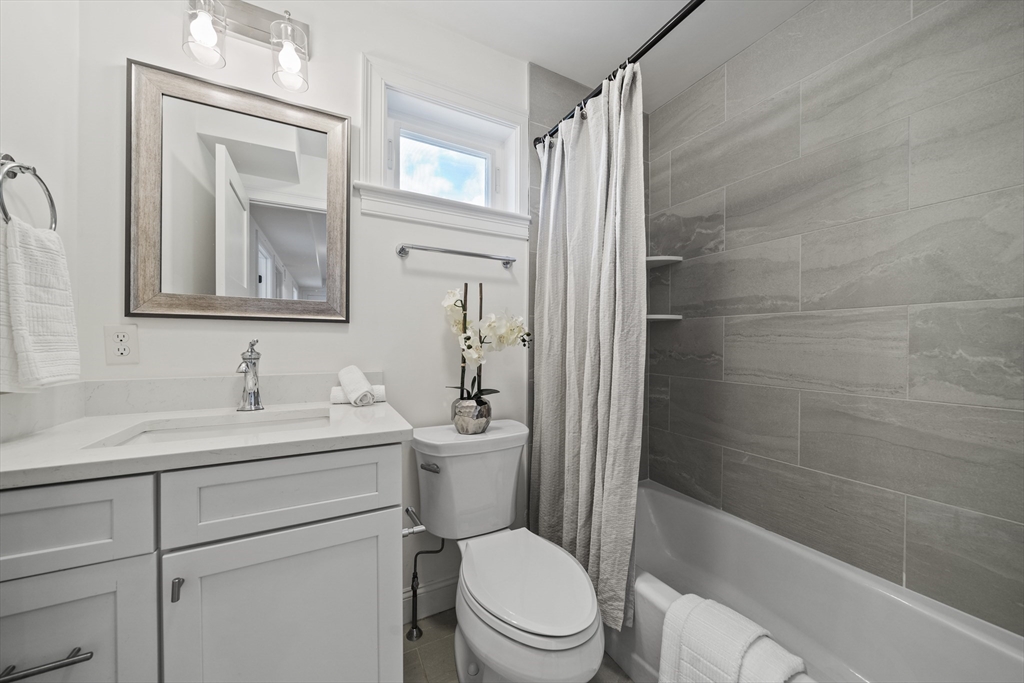 61 Gale Street # 1