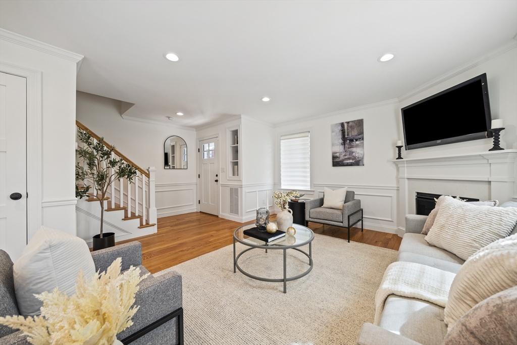 61 Gale Street # 1