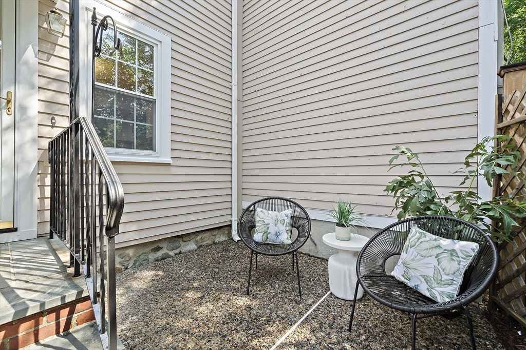 312 Hunnewell Street # 1
