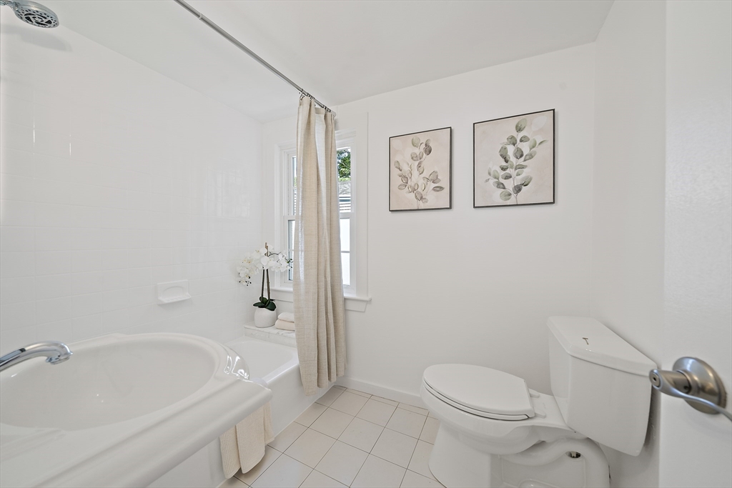 312 Hunnewell Street # 1