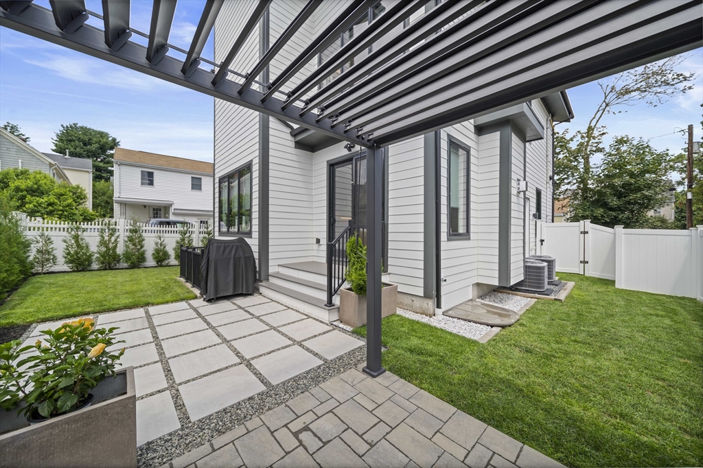 8 Gardner Street