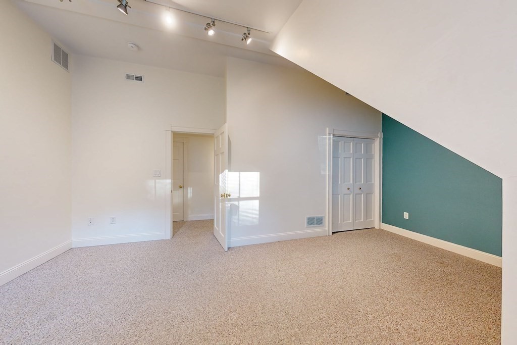 90 Highland Ave # 2