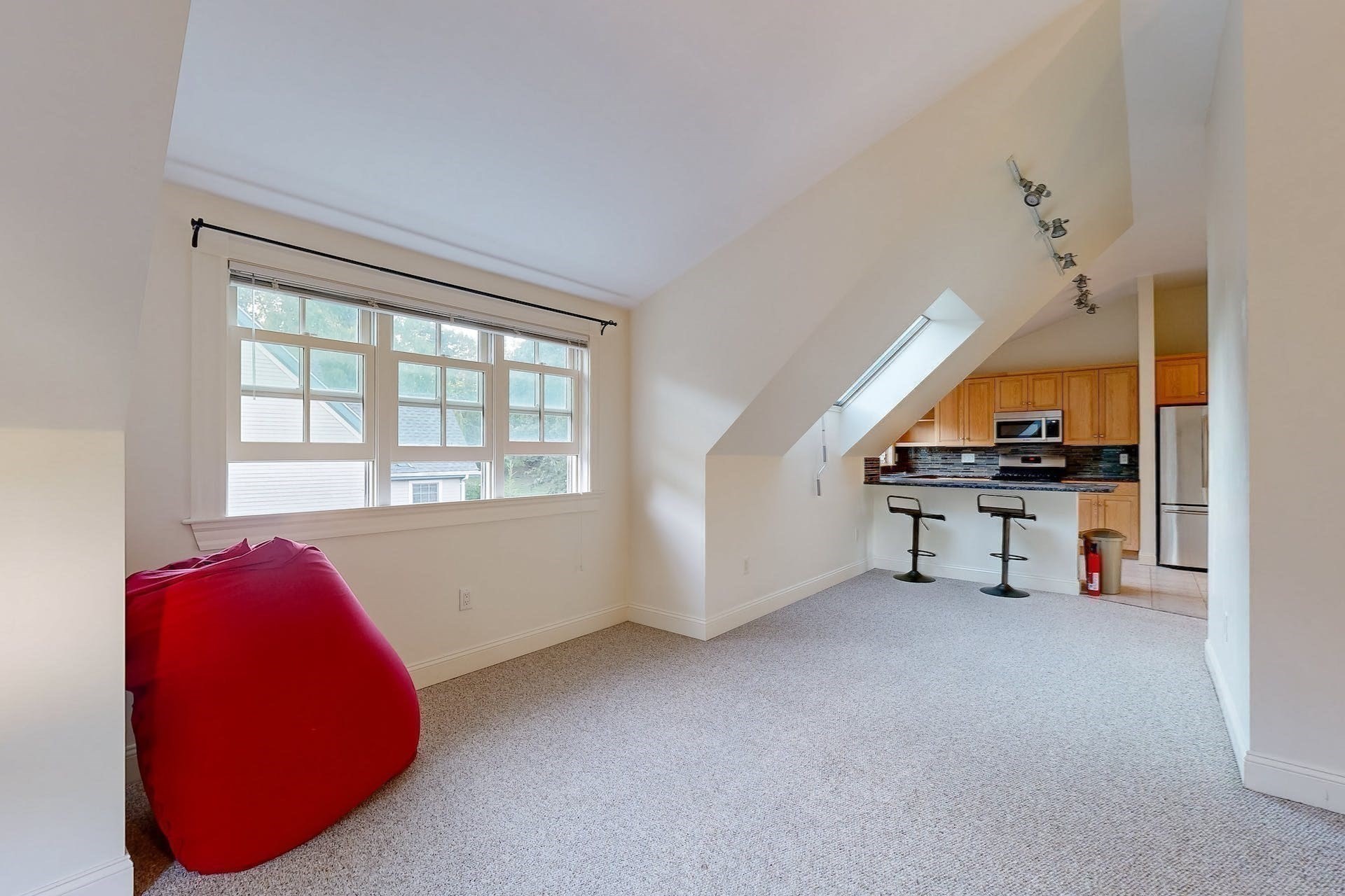 90 Highland Ave # 2