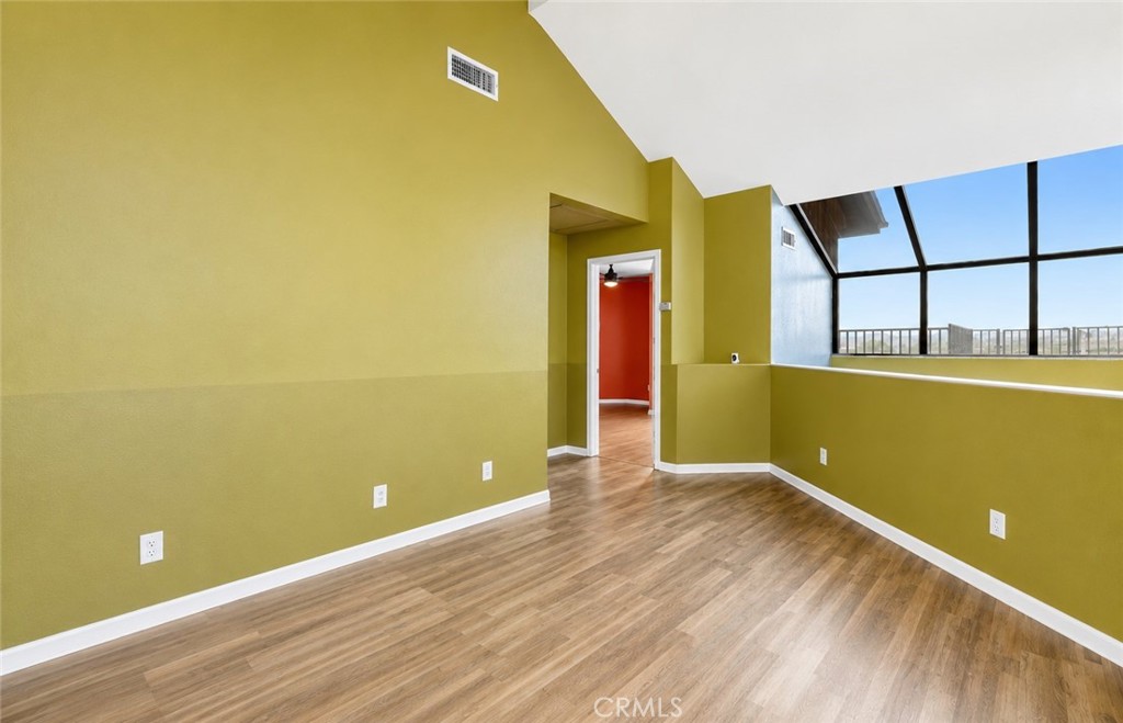 1145 Knoll Drive