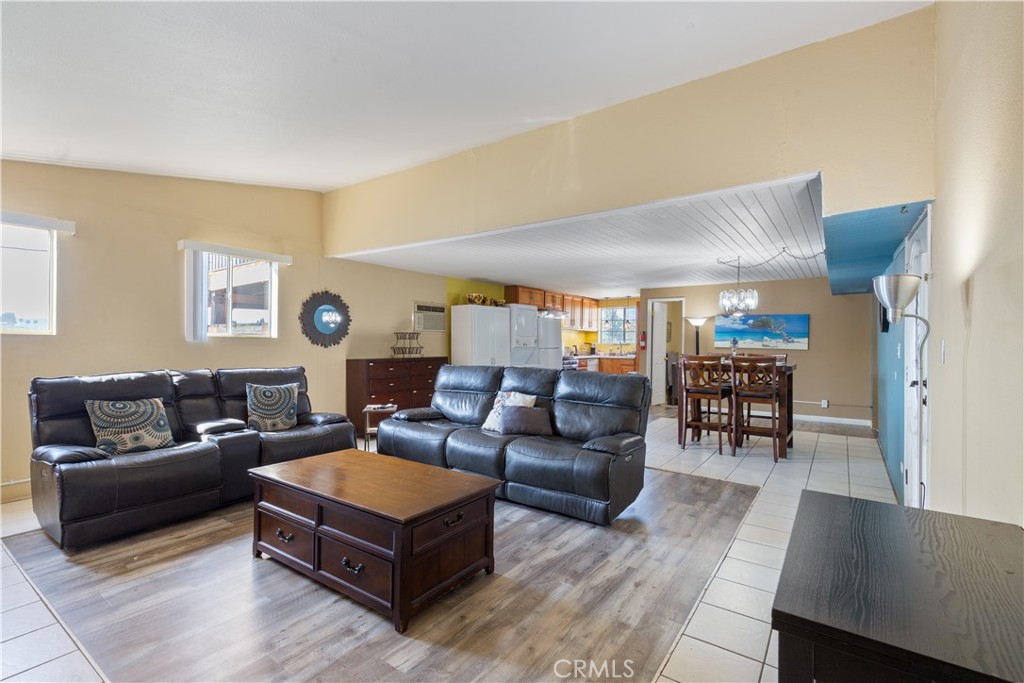1145 Knoll Drive