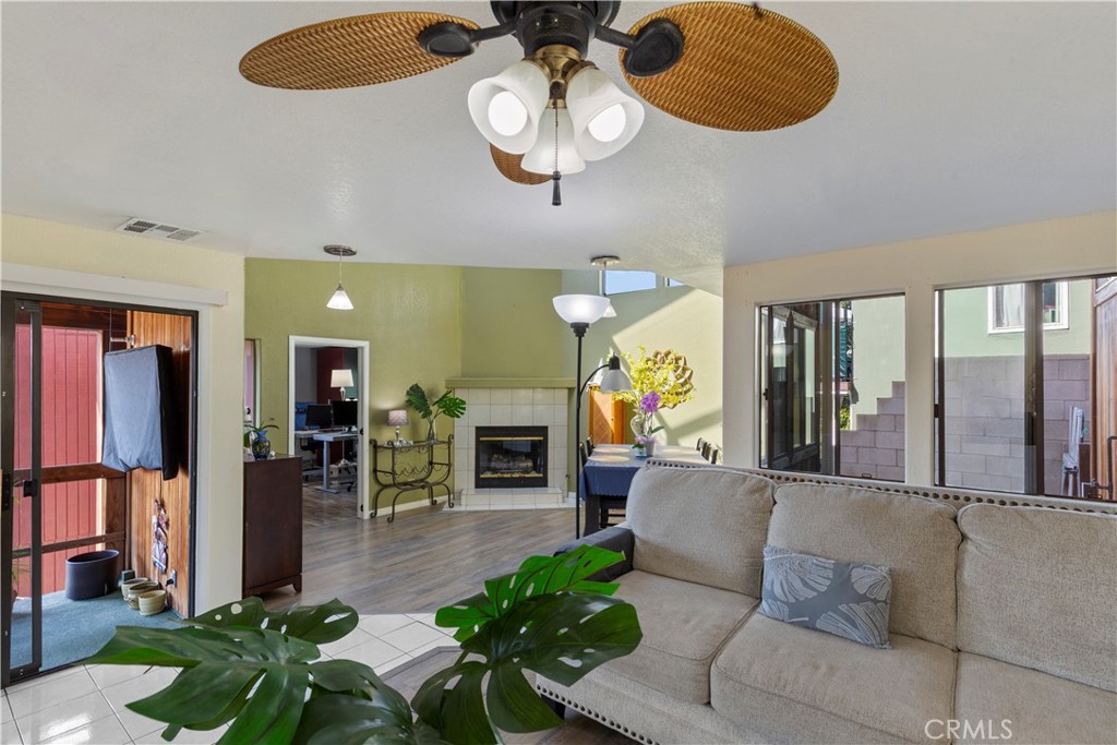 1145 Knoll Drive
