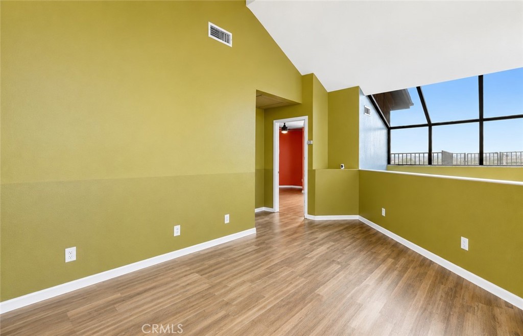 1145 Knoll Drive