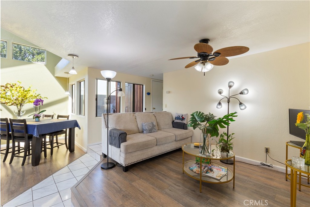 1145 Knoll Drive