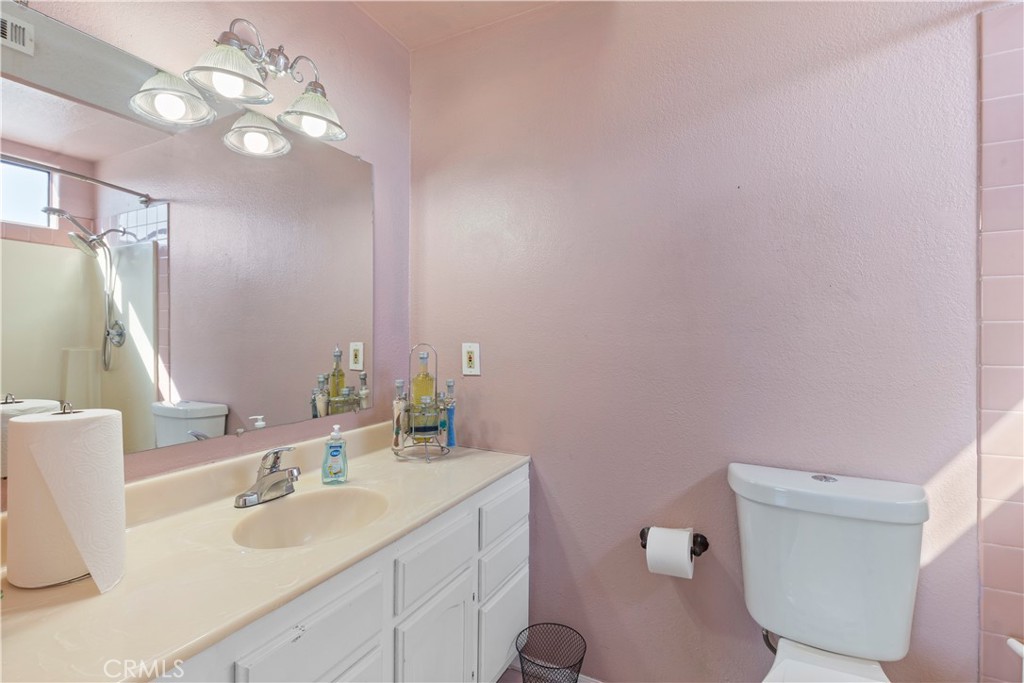1145 Knoll Drive