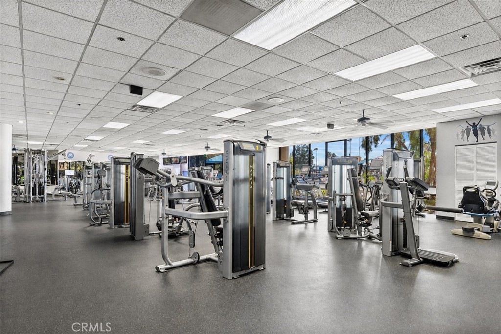 4265 Marina City Drive 811