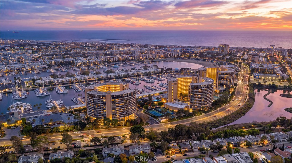 4265 Marina City Drive 811