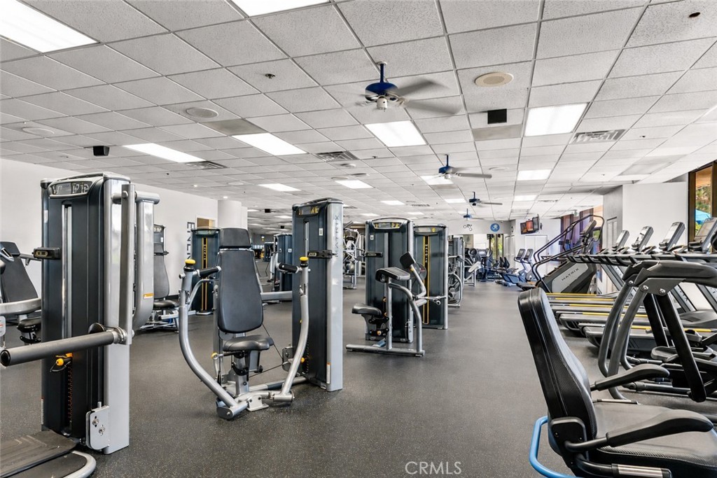 4265 Marina City Drive 811