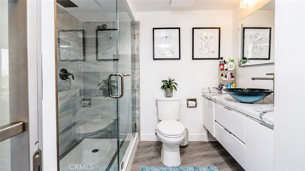 4265 Marina City Drive 811