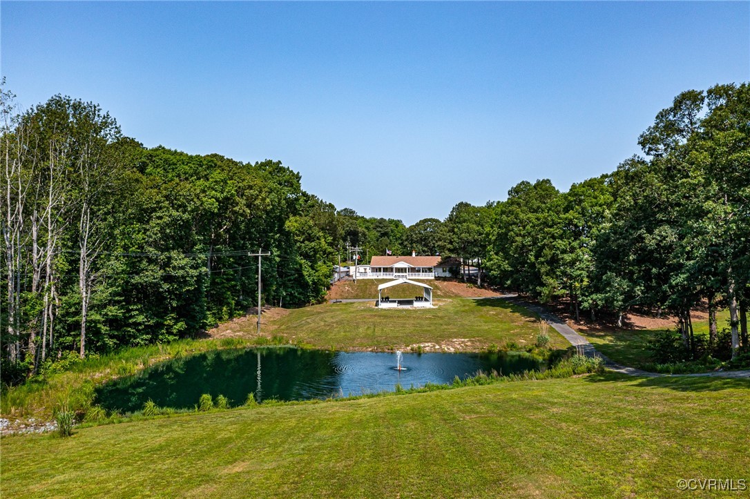 226 VILLAGE GREEN