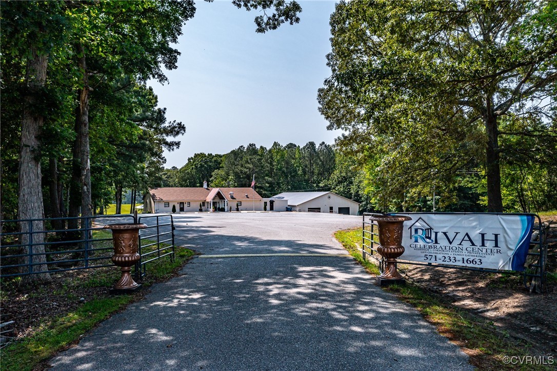 226 VILLAGE GREEN