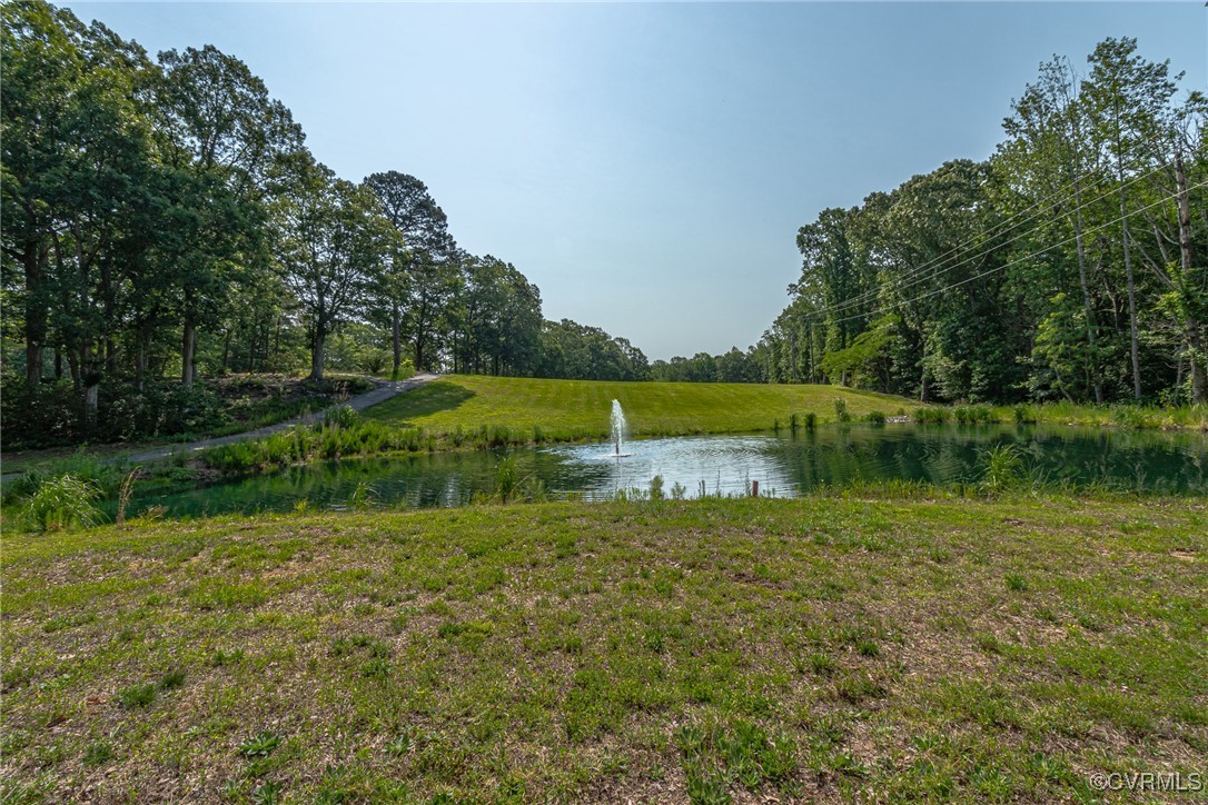 226 VILLAGE GREEN