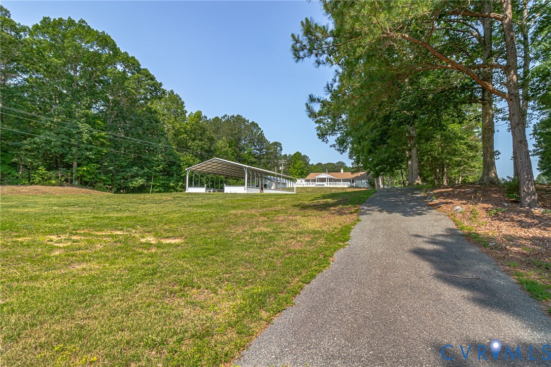 225 VILLIAGE GREEN