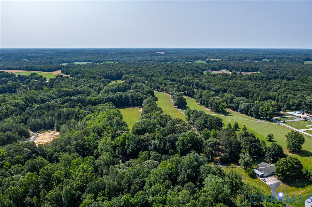 225 VILLIAGE GREEN